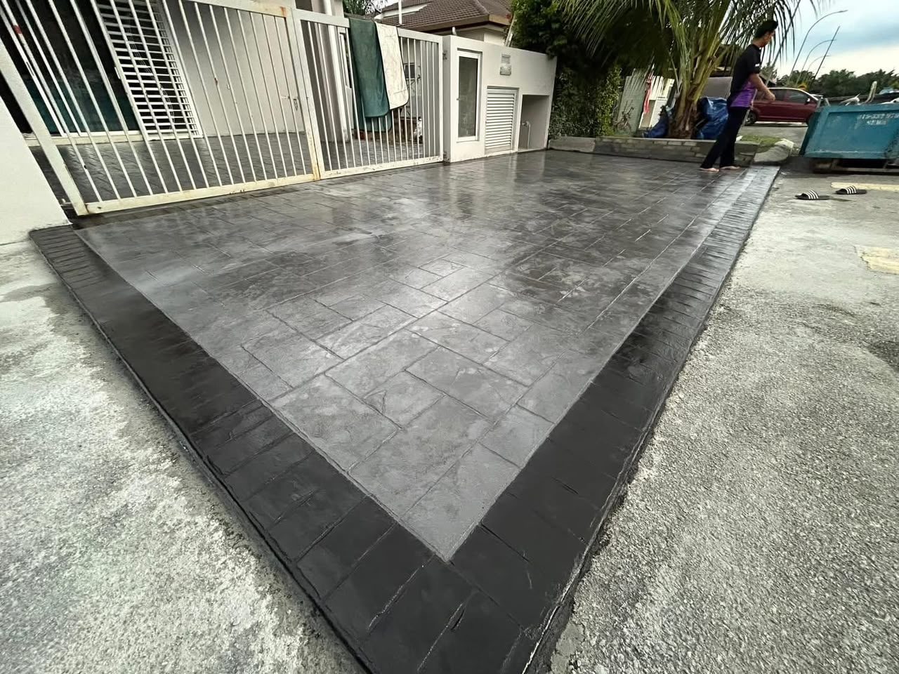 Concrete Imprint pada laluan rumah