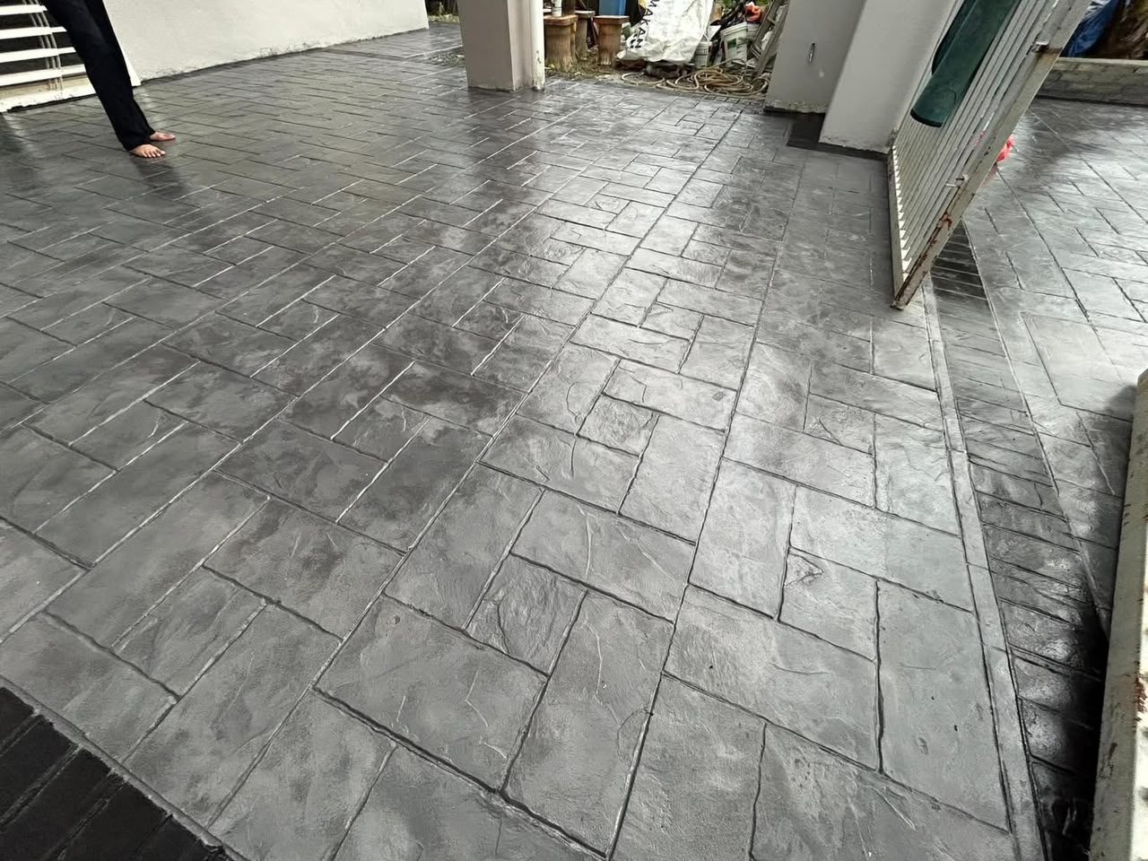 Kemasan Concrete Imprint pada porch dan laluan rumah